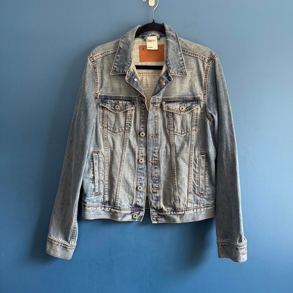 Light Wash Denim Jacket Men's Size Medium H&M Jean Trucker Grunge Classic 90s